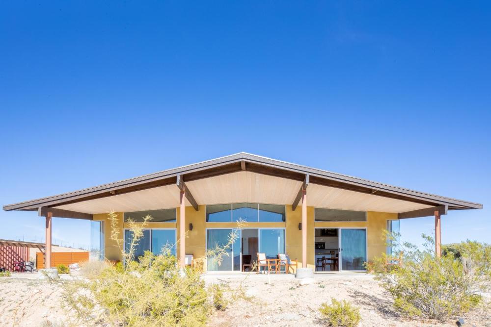 Las Alas del Sol- A Desert Architectural Gem home